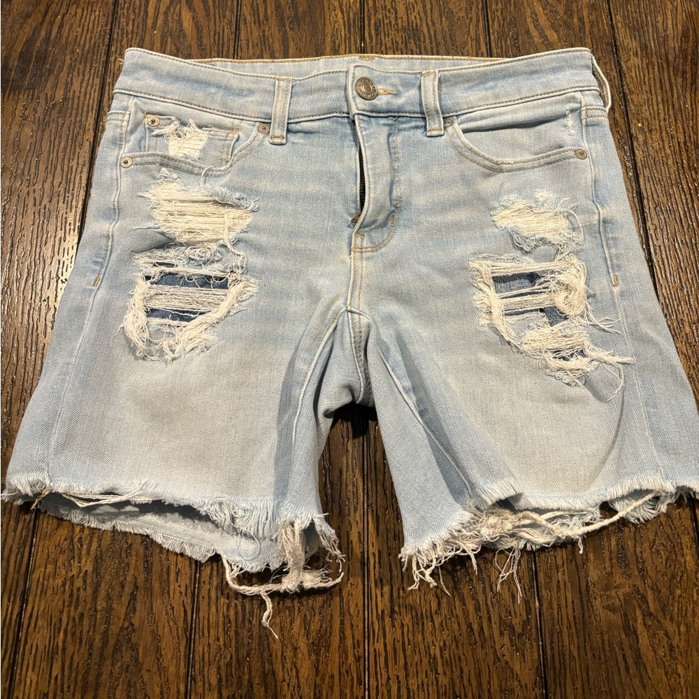 American Eagle Women’s Distressed Jean shorts, Womens Sz 6